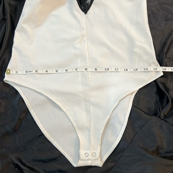 Zara white with black lace bodysuit - Picture 4 of 7